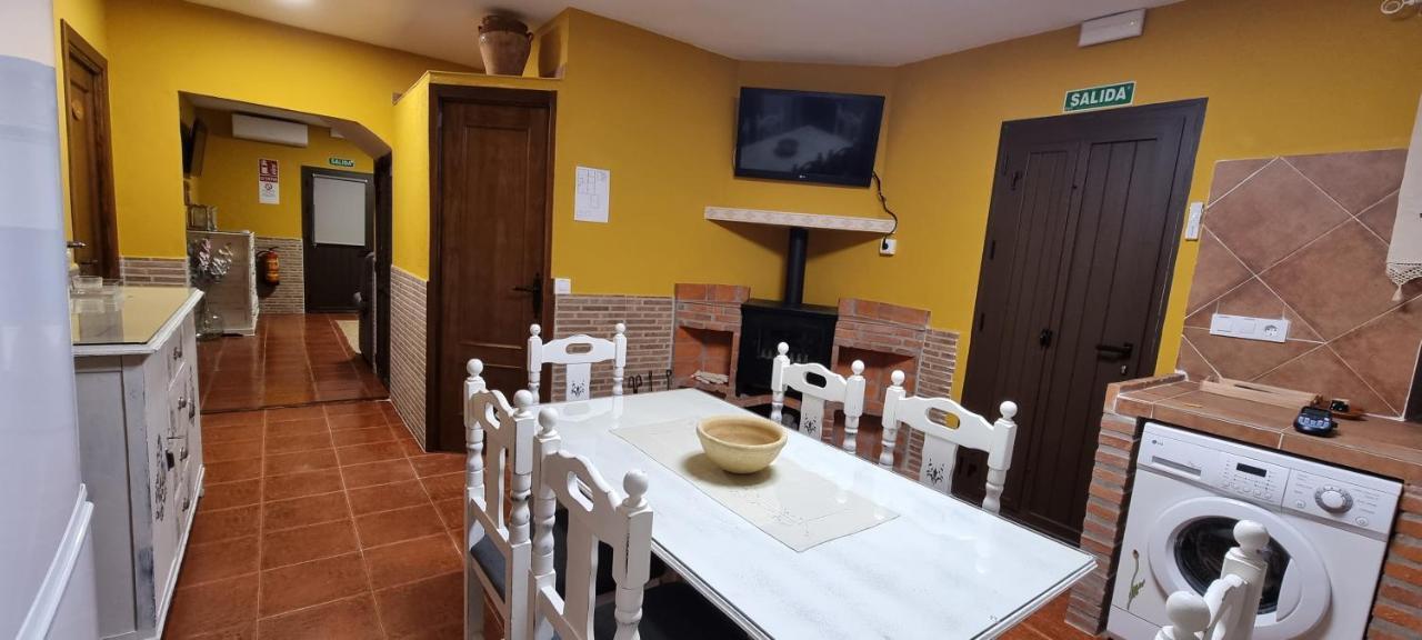 Apartamento Turistico "El Rincon De La Pernila" Гвадалупе Экстерьер фото