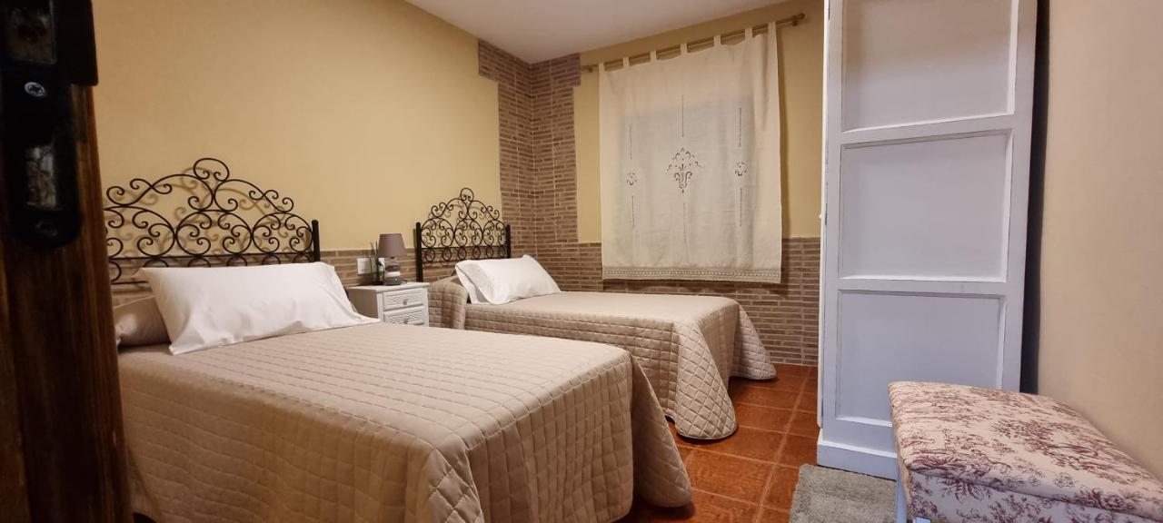 Apartamento Turistico "El Rincon De La Pernila" Гвадалупе Экстерьер фото